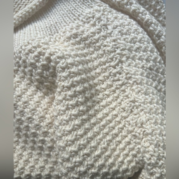 Arraei Collective Pieridea Sweater - Picture 6 of 10